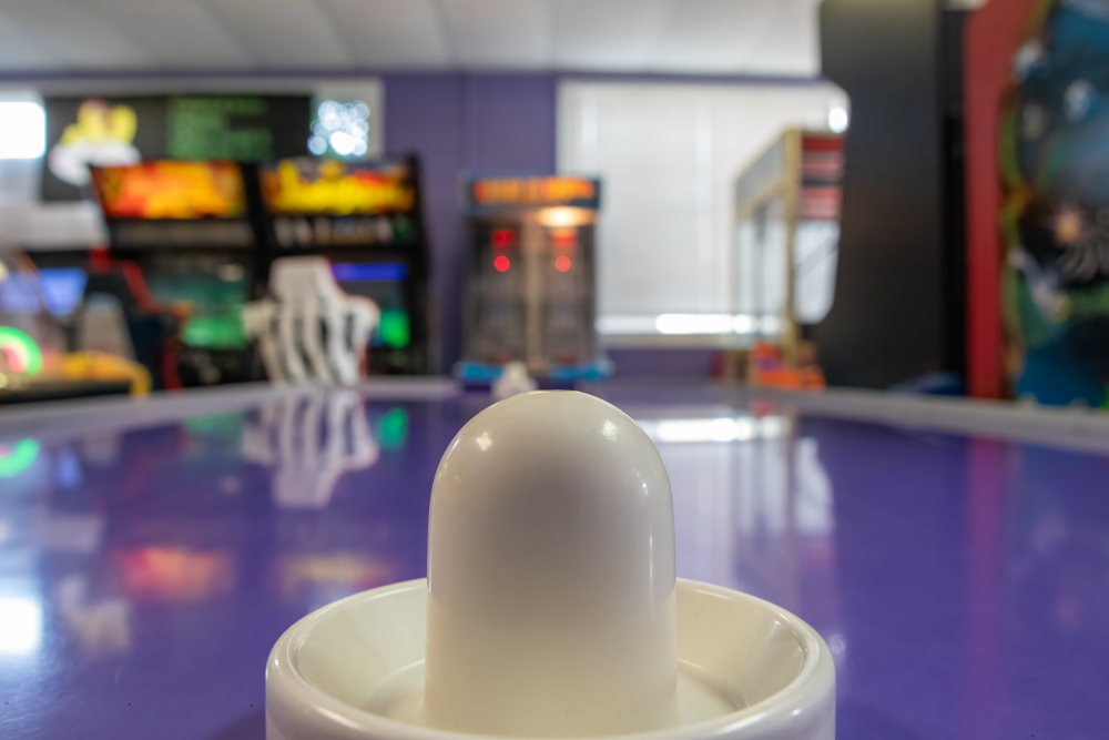 Picture of airhockey table at 6R's entertainment yard