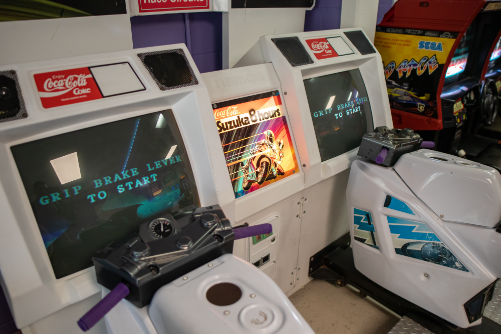 Picture of Suzuka 8 hours arcade cabinet at 6R's entertainment yard