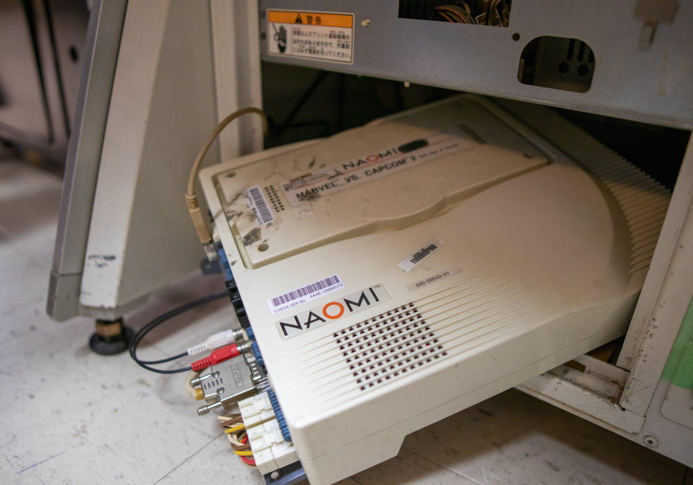 Picture of Naomi hardware running in Astro City arcade cabinet at 6R's entertainment yard