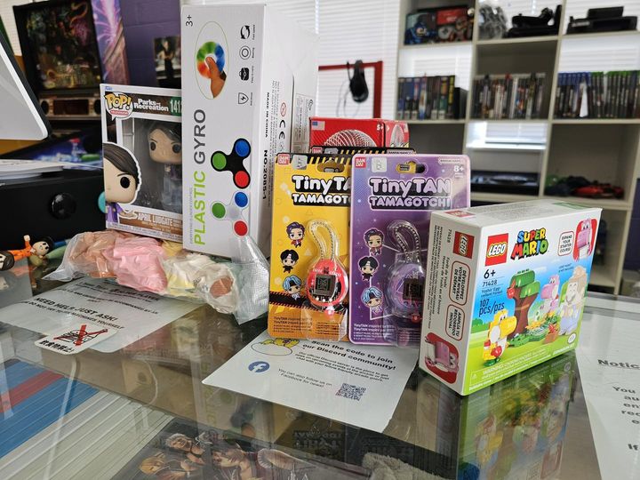 Picture of different prizes you can win at 6R's entertainment yard.